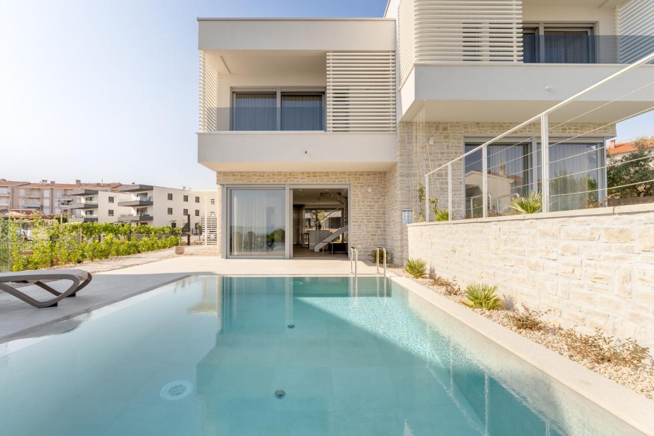 Villa Luxury Semidetached Smokva 1 - Near The Center And Sea - By Traveler Tourist Agency Krk *